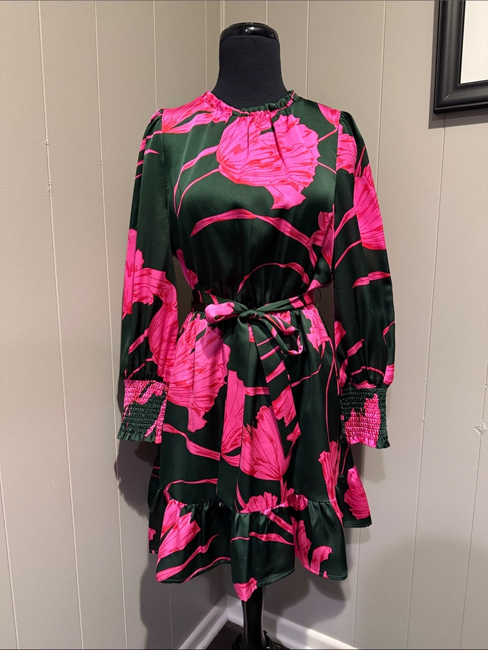 Sugarlips Women’s XS Dark Green with Hot Pink Floral Tie-Waist Long Sleeve Dress